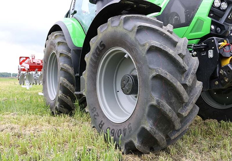 Mettre en oeuvre de l'Agriculture, de pneus OTR pneu, Treadura ferme de la  marque de pneus, le pneu du tracteur I-3 Pattern, pneu 400/60-22.5 - Chine  Pneus agricoles, de mettre en oeuvre